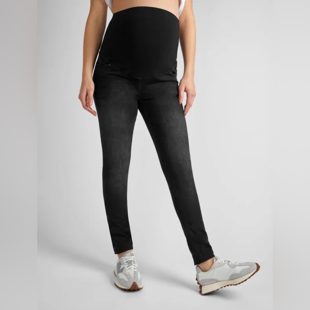 Black maternity jeans